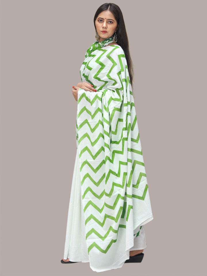 Buta Buti Green Color Printed Pure Cotton Saree