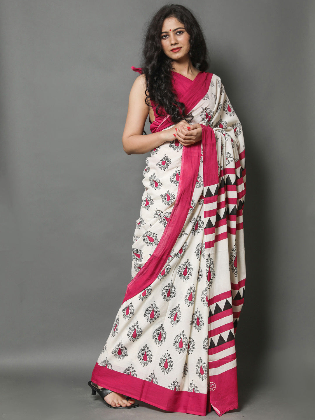 Buta Buti Red Color Printed Pure Cotton Saree