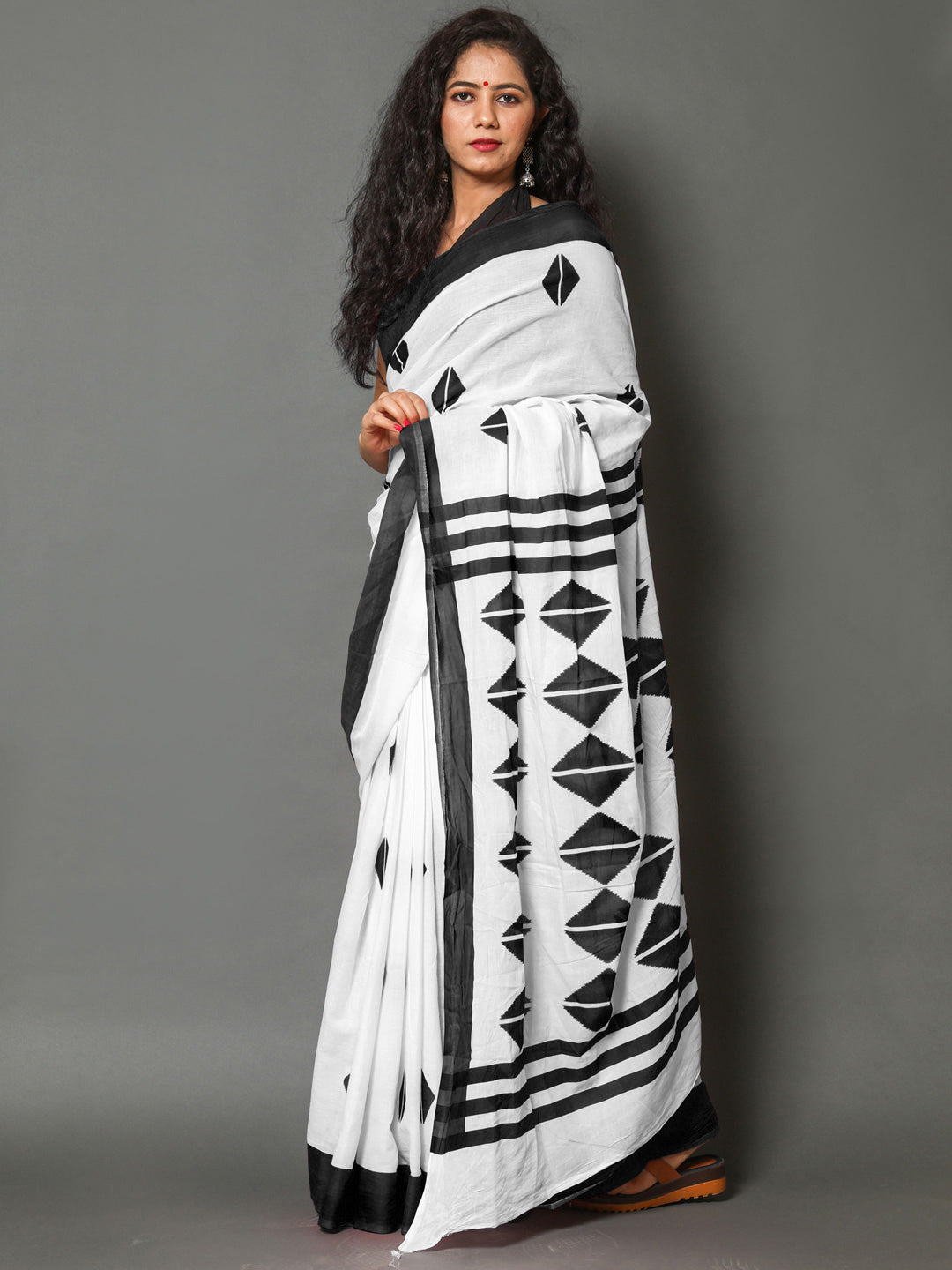 Buta Buti Black Color Printed Pure Cotton Saree