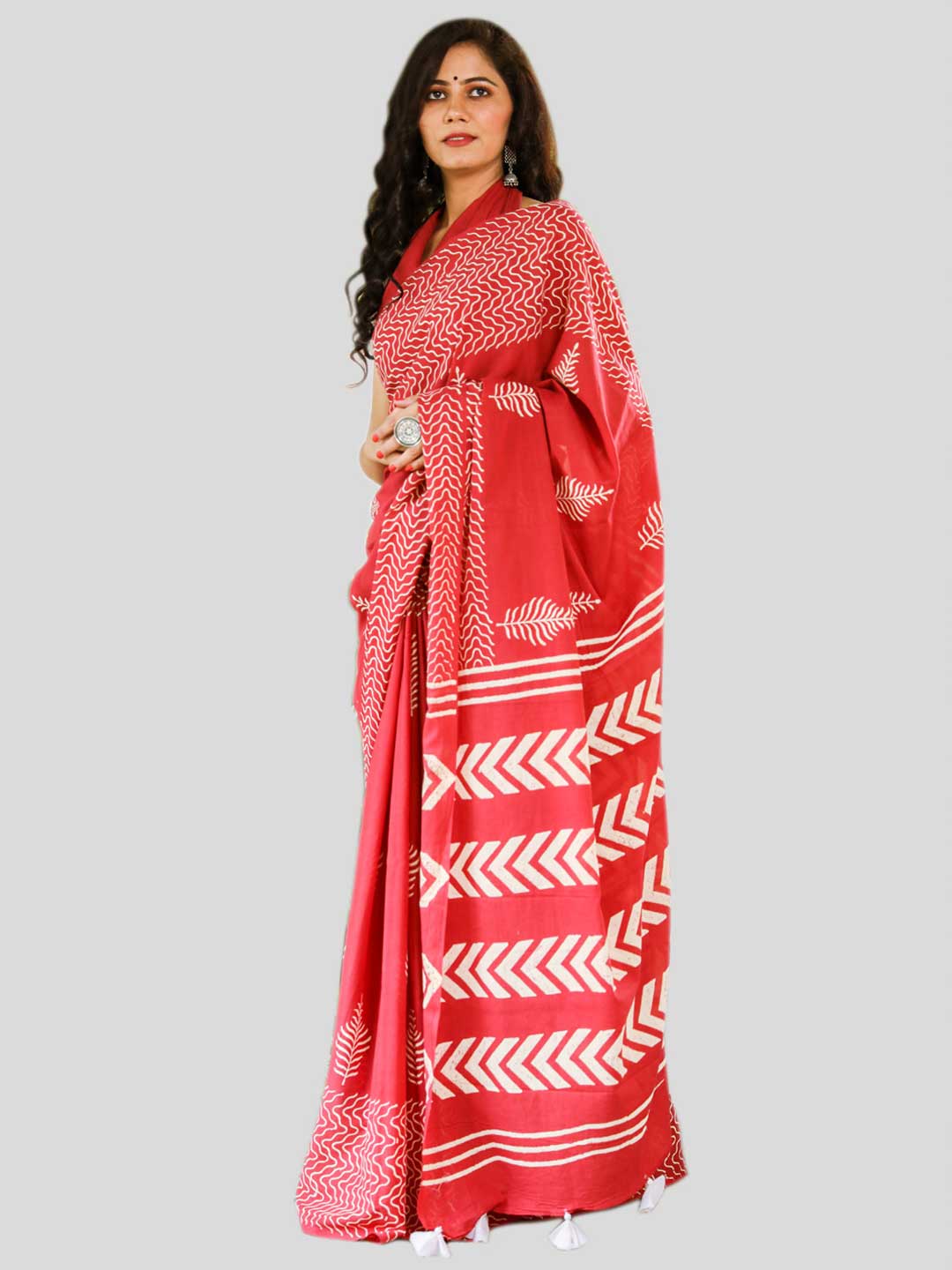 Buta Buti Red & White Printed Pure Cotton Saree