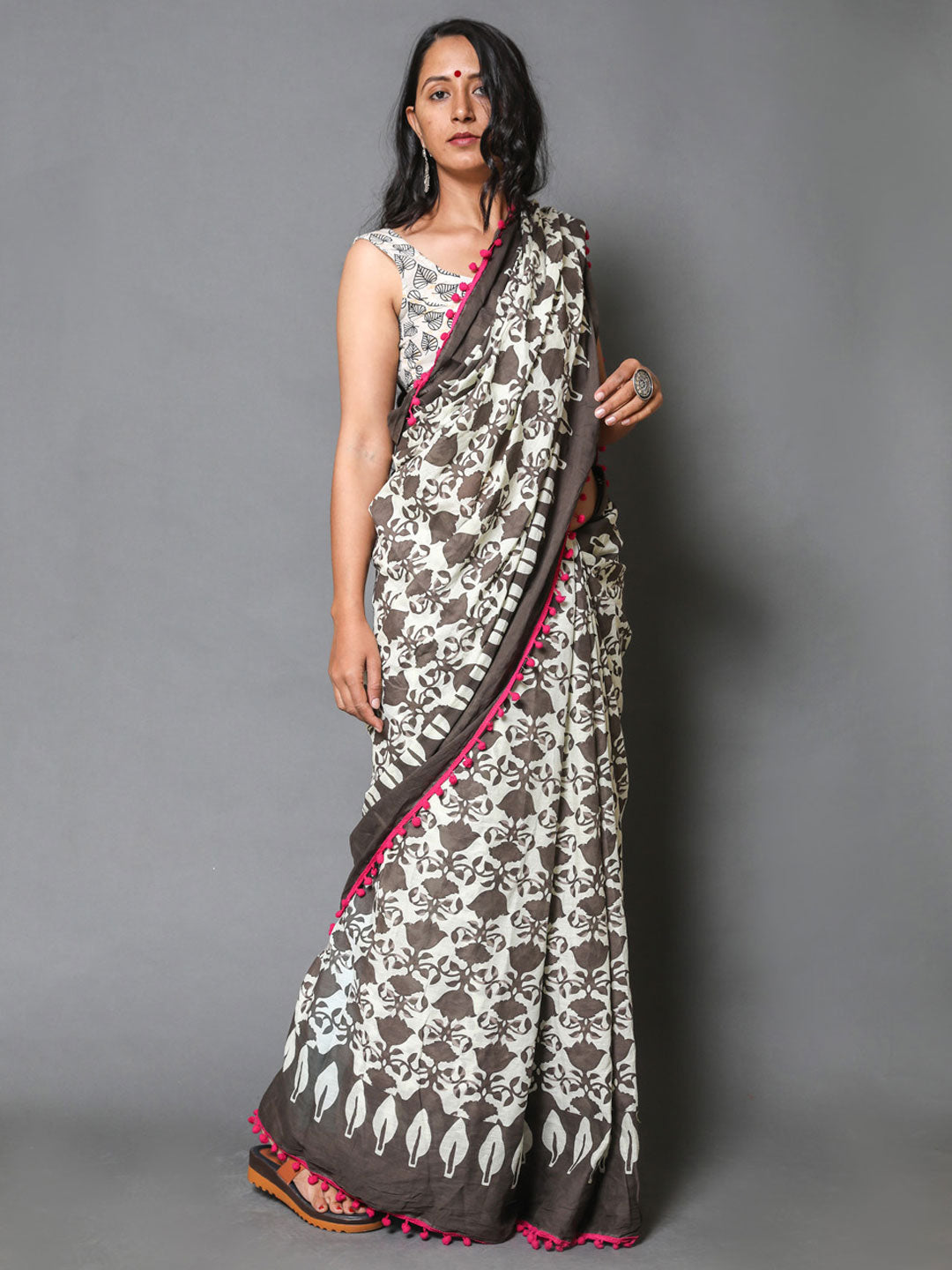 Buta Buti Off White & Brown Floral Pure Cotton Saree