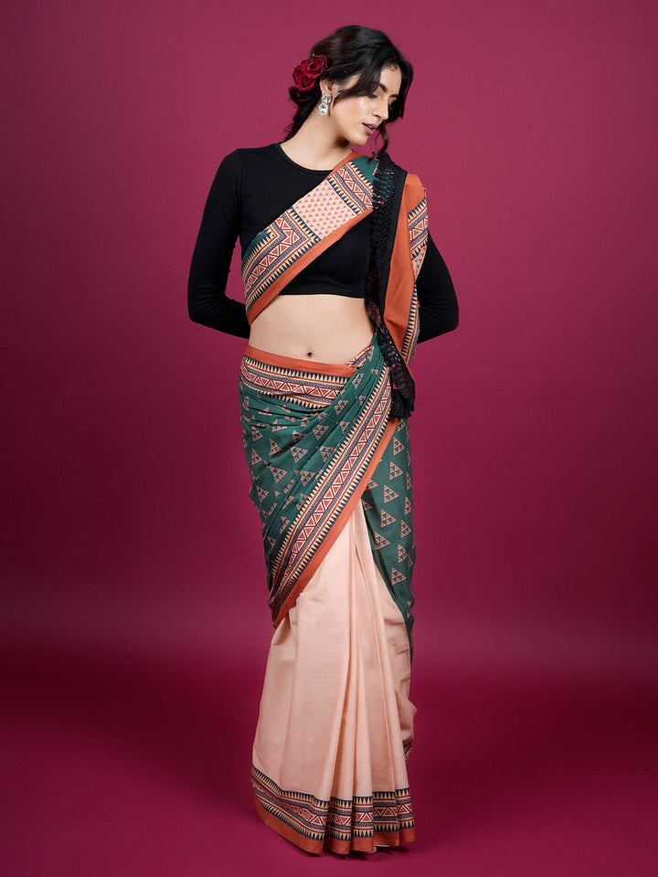 Buta Buti Geometrical Eithnical Printed Cotton Saree With Tassels Embelishment